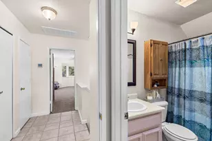 427 Golf Cir W, Manteca, CA 95337 - Photo 23