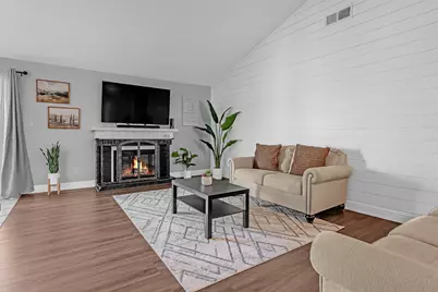 6221 Jack London Circle, Sacramento, CA 95842 - Photo 3