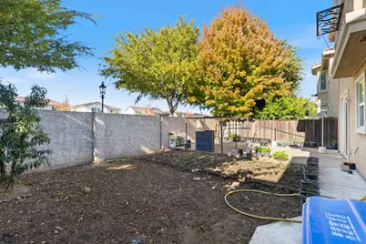 10525 Lake Point Avenue, Stockton, CA 95219 - Photo 23