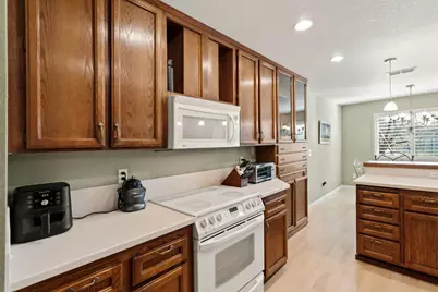 5648 Verner Oak Court #17, Sacramento, CA 95841 - Photo 11