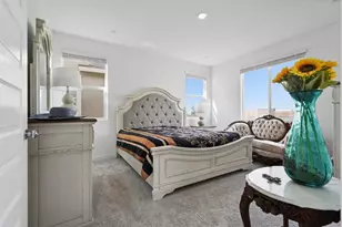 898 Lake Park Cir, Galt, CA 95632 - Photo 11