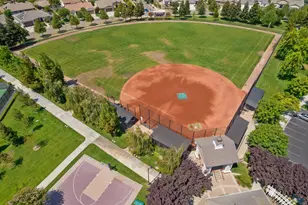 2439 Appleleaf Ln, Manteca, CA 95336 - Photo 65