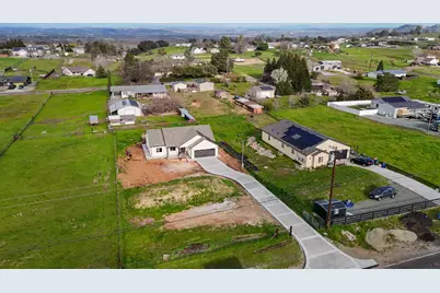 2775 Village Dr, Ione, CA 95640 - Photo 13