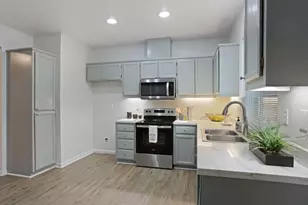 1385 Lankershire Dr, Tracy, CA 95377 - Photo 17