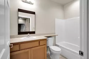 7418 Sun Reign Ln, Sacramento, CA 95823 - Photo 23