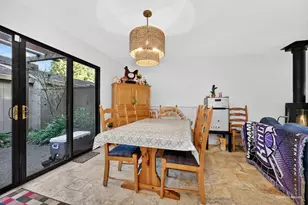 1055 Commons Dr, Sacramento, CA 95825 - Photo 11