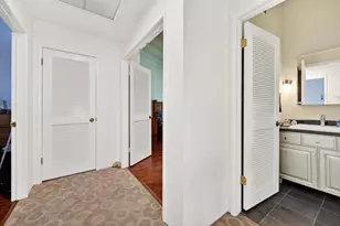 1055 Commons Dr, Sacramento, CA 95825 - Photo 19