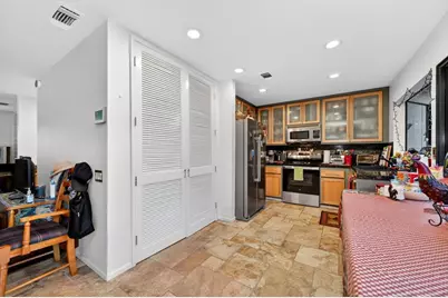 1055 Commons Drive, Sacramento, CA 95825 - Photo 13