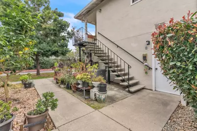 1369 Del Rio Circle #D, Concord, CA 94518 - Photo 15