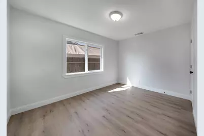 2059 Country Club Boulevard, Stockton, CA 95204 - Photo 33