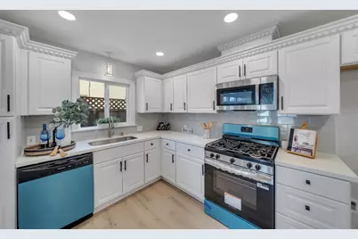 2059 Country Club Boulevard, Stockton, CA 95204 - Photo 23