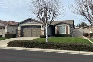 2379 Pepper Tree Ln, Manteca, CA 95336 - Photo 9