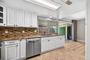 3275 Via Grande, Sacramento, CA 95825 - Photo 15