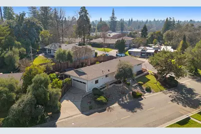 7825 Greenridge Way, Fair Oaks, CA 95628 - Photo 33