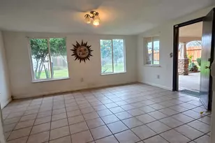 807 Olds Ave, Livingston, CA 95334 - Photo 11