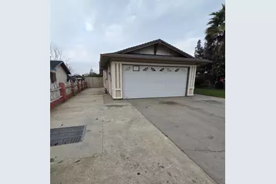 807 Olds Avenue, Livingston, CA 95334 - Photo 3