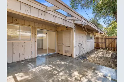 3725 N Fruit Avenue #B, Fresno, CA 93705 - Photo 21