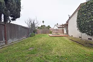 2621 Dels Ln, Turlock, CA 95382 - Photo 35