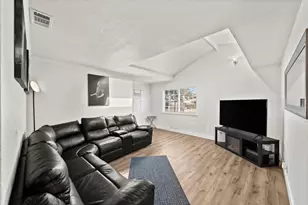 4400 79th St, Sacramento, CA 95820 - Photo 7