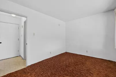 2113 Yorkshire Road, Sacramento, CA 95815 - Photo 21