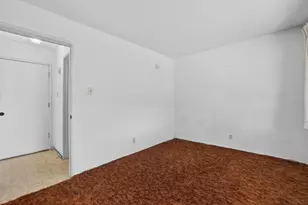 2113 Yorkshire Rd, Sacramento, CA 95815 - Photo 21