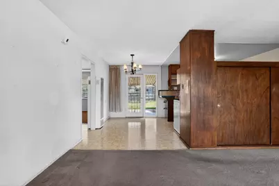 2113 Yorkshire Road, Sacramento, CA 95815 - Photo 9