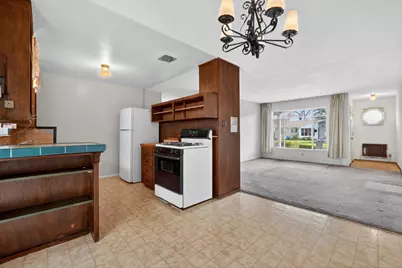 2113 Yorkshire Road, Sacramento, CA 95815 - Photo 13