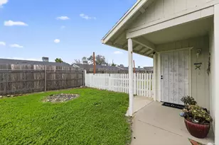 1829 8th Ave, Olivehurst, CA 95961 - Photo 3