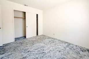 8252 8252 Center Pkwy, Sacramento, CA 95823 - Photo 17