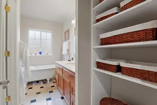 2113 Venus Dr, Sacramento, CA 95864 - Photo 25