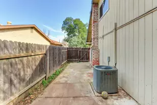 4028 Bairnsdale Way, Sacramento, CA 95826 - Photo 25