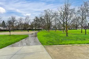 9512 Hutton Dr, Elk Grove, CA 95758 - Photo 81