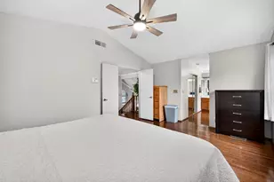 9512 Hutton Dr, Elk Grove, CA 95758 - Photo 61