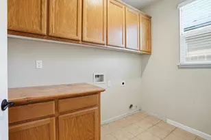 1025 Barbados St, Manteca, CA 95337 - Photo 11