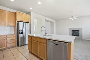 1025 Barbados St, Manteca, CA 95337 - Photo 5