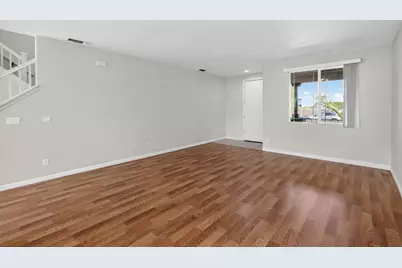 8788 Tiogawoods Drive, Sacramento, CA 95828 - Photo 9