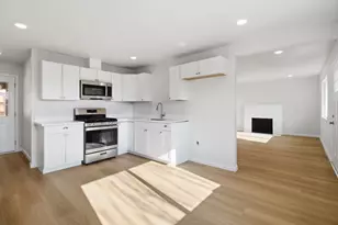 1463 W 25th St, Merced, CA 95340 - Photo 5