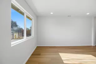 1463 W 25th St, Merced, CA 95340 - Photo 7