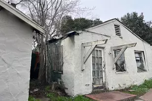 715 S Shasta Ave, Stockton, CA 95205 - Photo 3