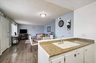 1338 Branham Ln, San Jose, CA 95118 - Photo 13