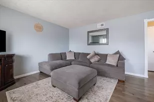 1338 Branham Ln, San Jose, CA 95118 - Photo 9