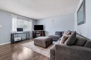 1338 Branham Ln, San Jose, CA 95118 - Photo 9