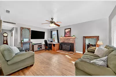 4952 Oleander Drive, Carmichael, CA 95608 - Photo 5