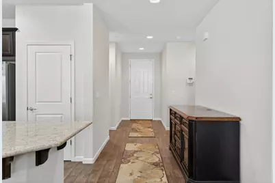 7901 Dearne Way, Elk Grove, CA 95757 - Photo 7