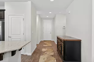 7901 Dearne Way, Elk Grove, CA 95757 - Photo 7