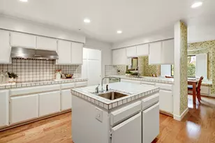 2812 Lacy Ln, Sacramento, CA 95821 - Photo 11