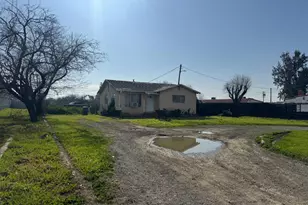 1731 E Pacheco Blvd, Los Banos, CA 93635 - Photo 3