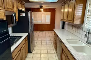 3313 Colonial Dr, Modesto, CA 95350 - Photo 15