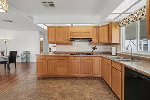 Millbrook Circle, Sacramento, CA 95828 - Photo 27