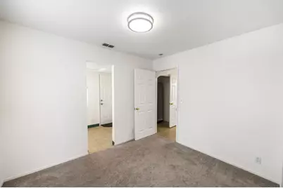 3059 Crandall Avenue, Sacramento, CA 95815 - Photo 13